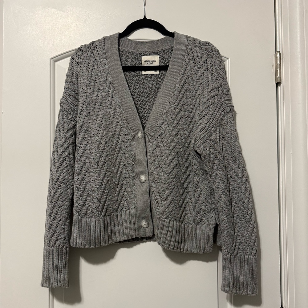 Abercrombie and Fitch sweater size LARGE
